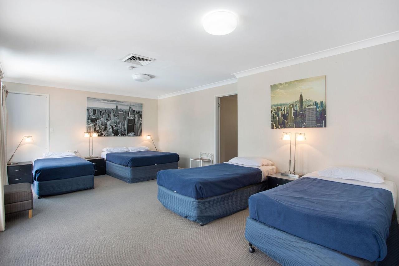 Clifford Park Motor Inn Toowoomba Bagian luar foto