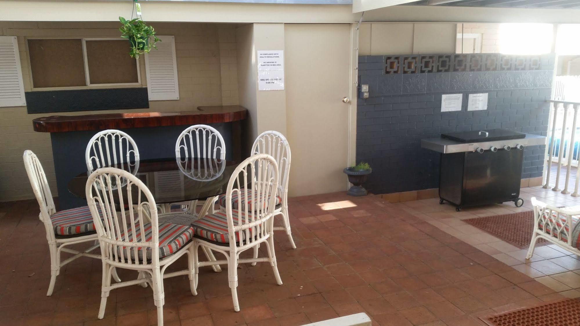 Clifford Park Motor Inn Toowoomba Bagian luar foto