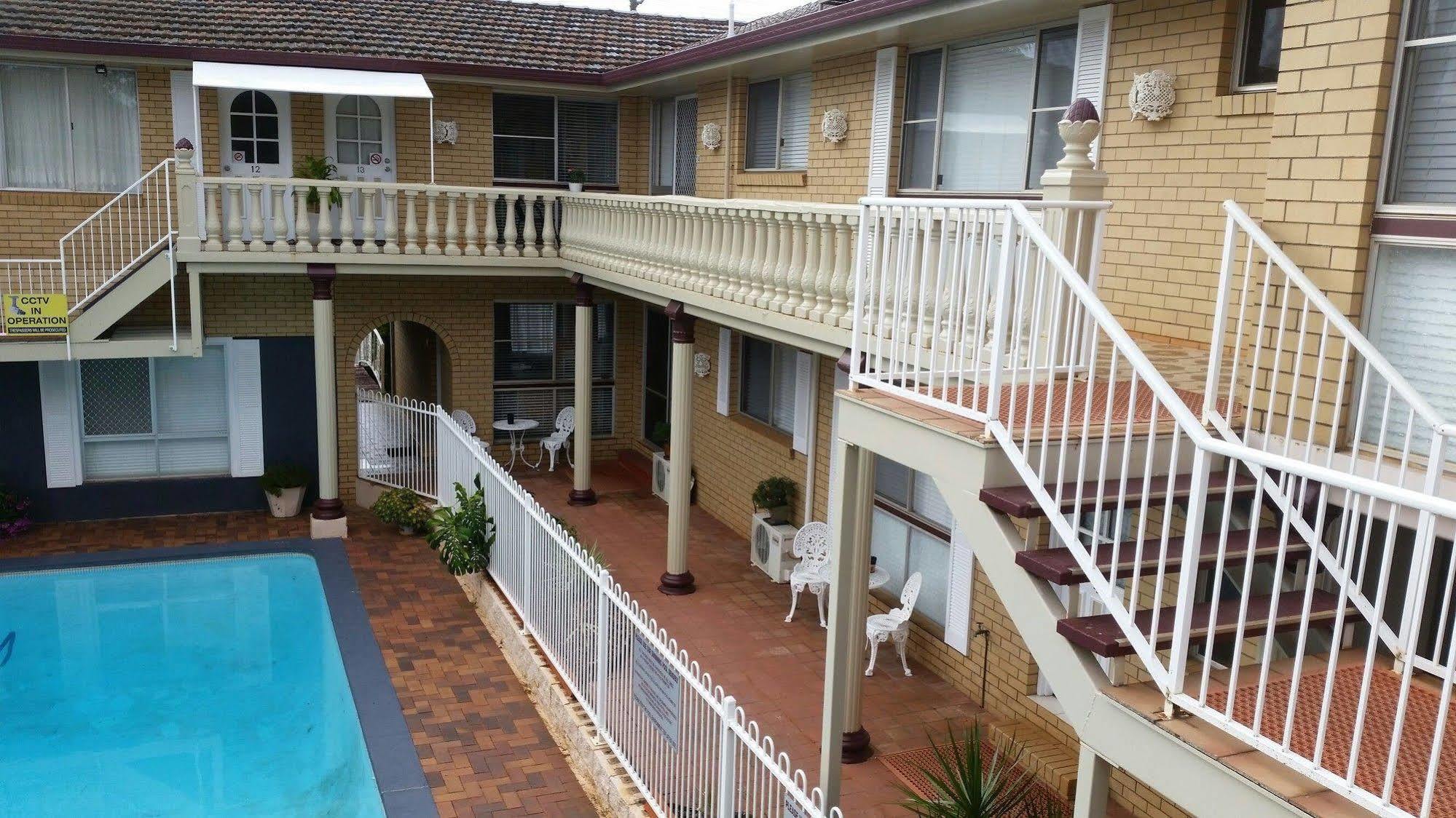 Clifford Park Motor Inn Toowoomba Bagian luar foto
