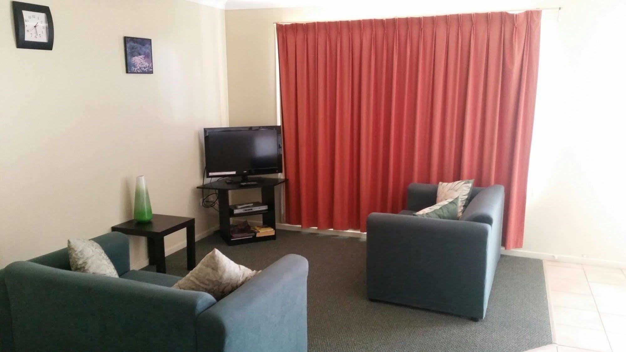 Clifford Park Motor Inn Toowoomba Bagian luar foto