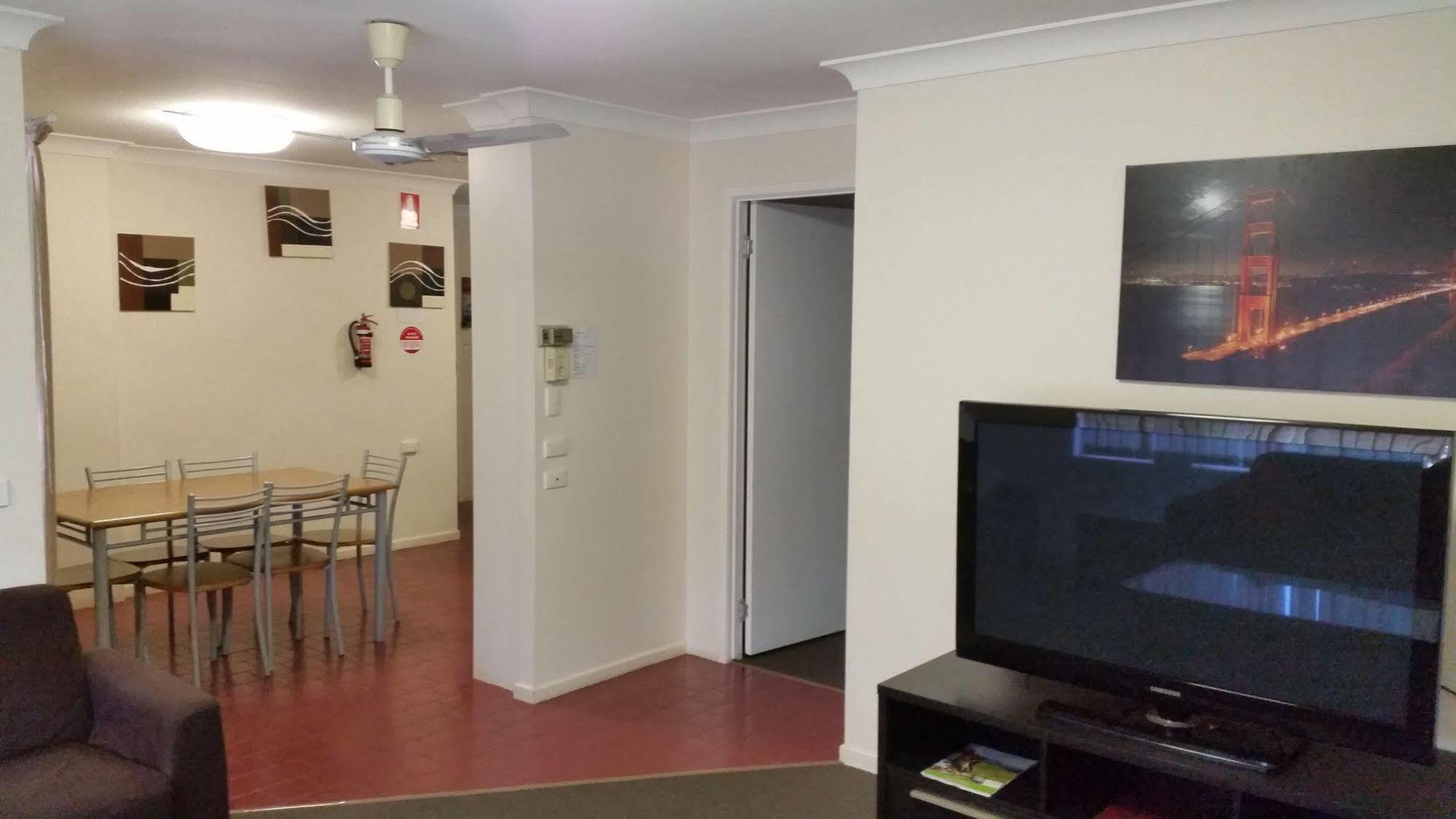 Clifford Park Motor Inn Toowoomba Bagian luar foto